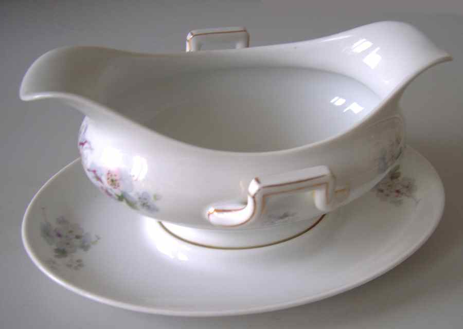 R2265 Gravy Boat with Attached Underplate by Rosenthal - Continental-1
