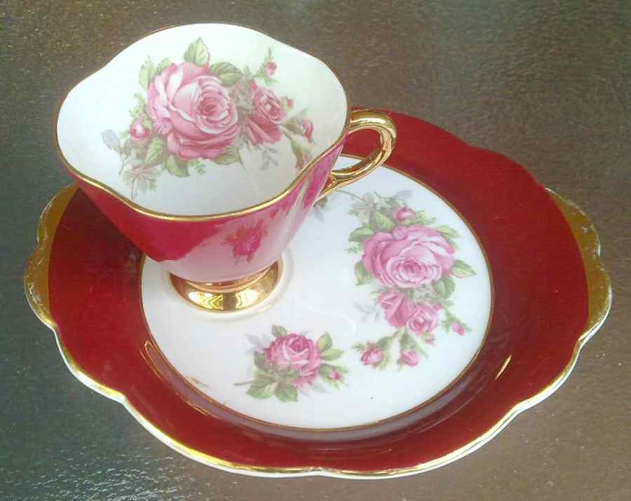 731-52 Snack Plate & Cup Set by Royal Windsor-1