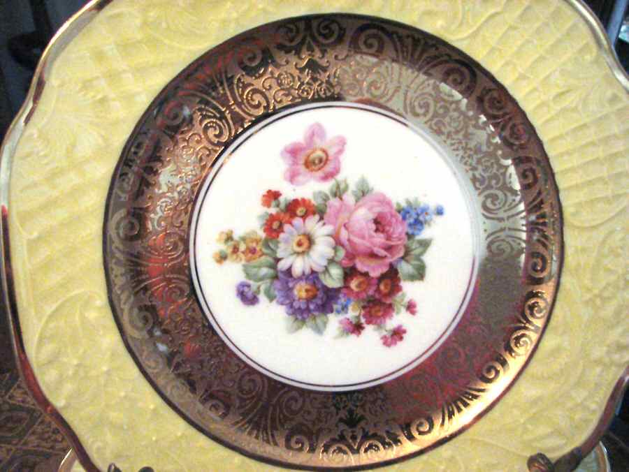 RCQ28 Dinner Plate by Royal China (made in France)-1