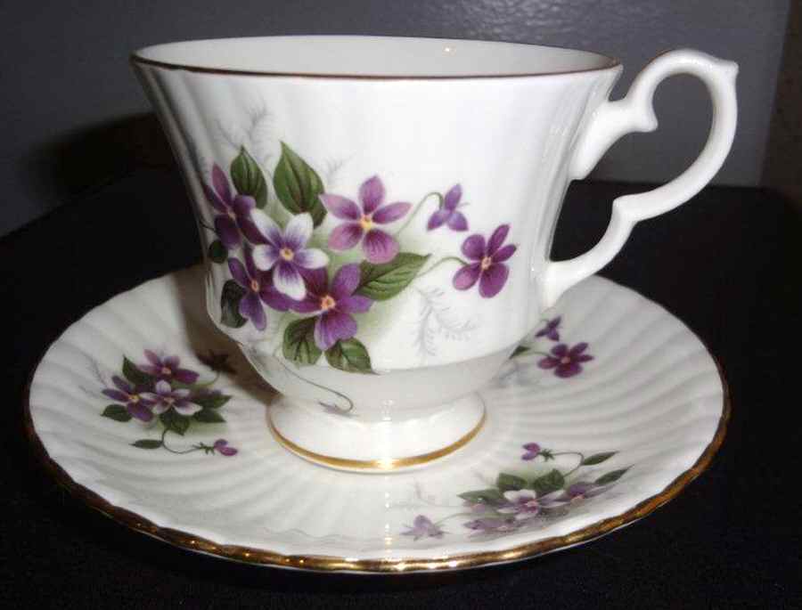 D3122-12 Footed Cup & Saucer Set by Royal Windsor-1