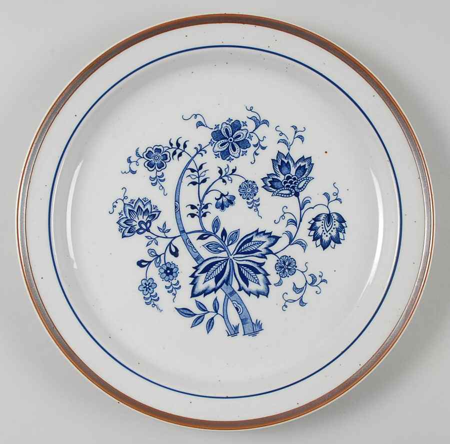 RA1 Dinner Plate by Royal Meridian-1