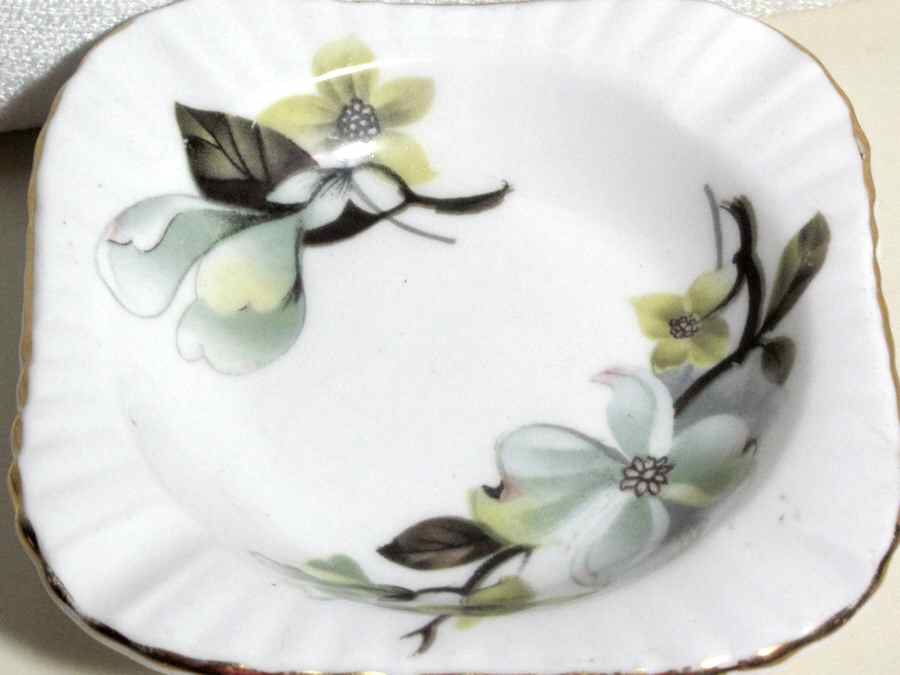 RWN10 Small Ashtray by Royal Windsor-1