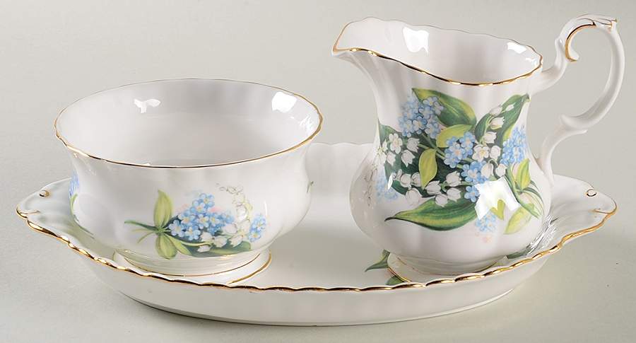 ROA260 Mini Creamer & Open Sugar with Tray by Royal Albert-1