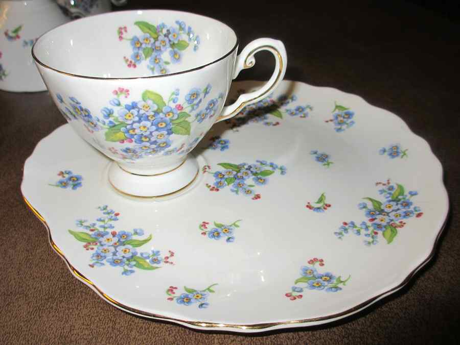 5211A Snack Plate & Cup Set by Royal Chelsea-1