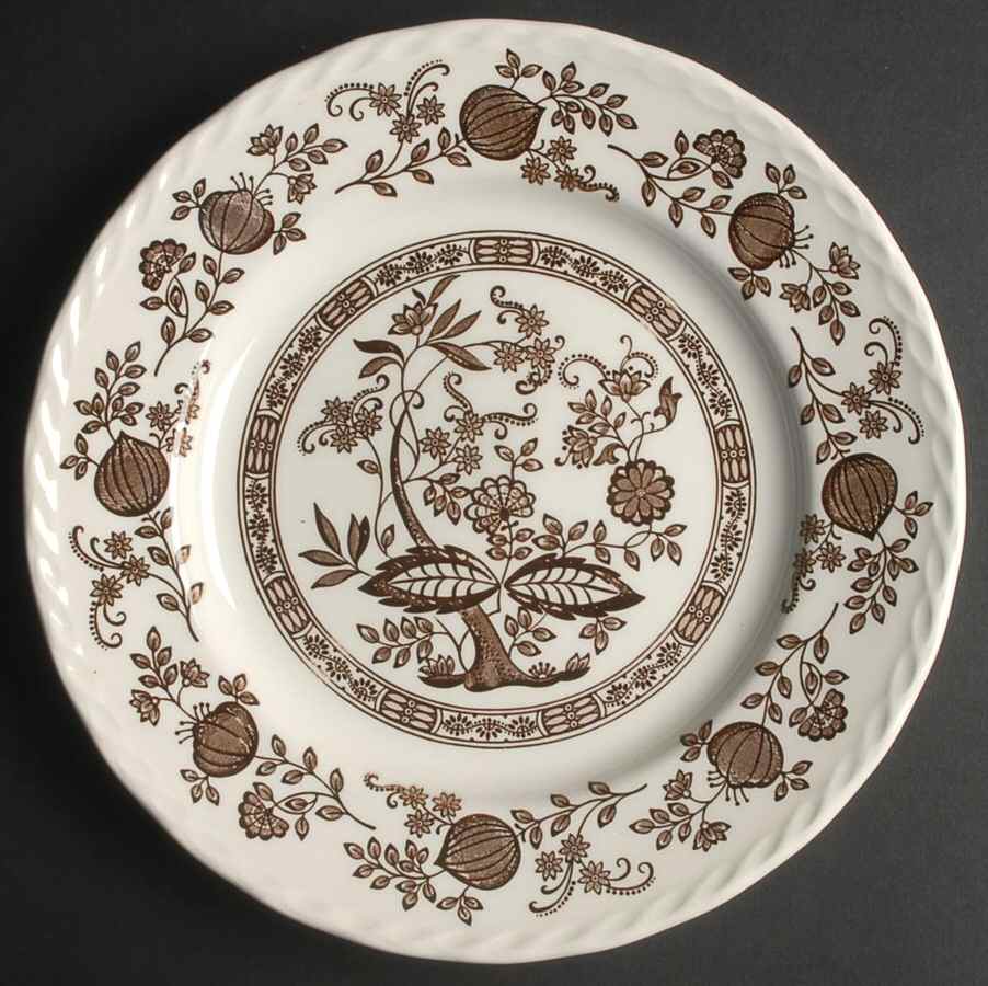 Brown Onion Dinner Plate by Royal Art (England)-1
