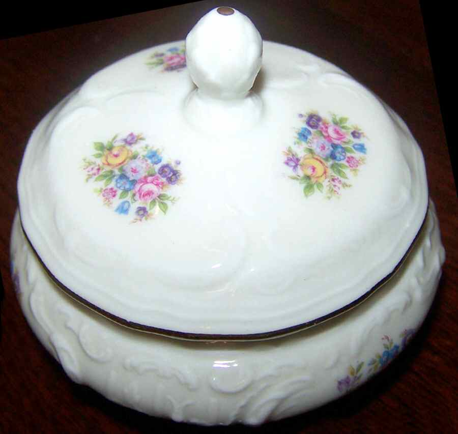R2281 Sugar Bowl & Lid by Rosenthal - Continental-1