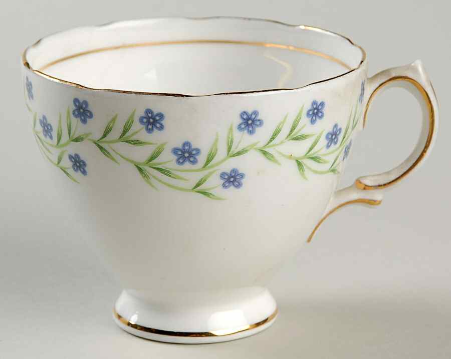 6834 Footed Cup by Royal Vale-1