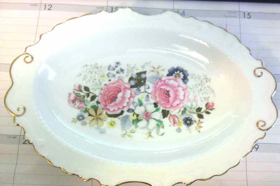 RD341 9" Oval Vegetable Bowl by Royal Doulton-1