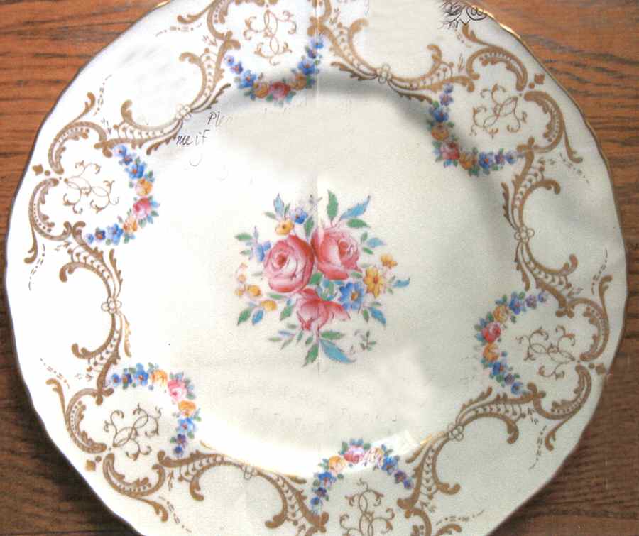 Z2011 (White) Dinner Plate by Royal Worcester-1