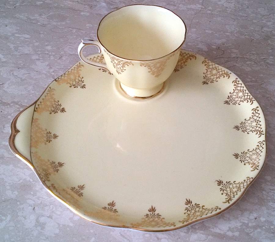 926 Snack Plate & Cup Set by Royal Albert-1