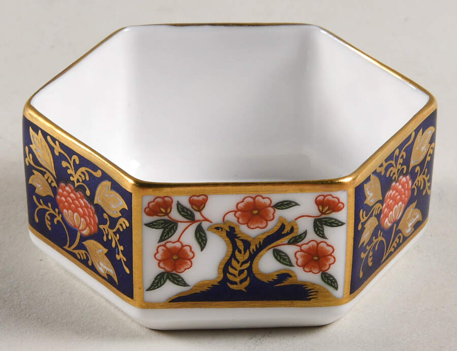 A1298 Small Trinket Box No Lid by Royal Crown Derby-1