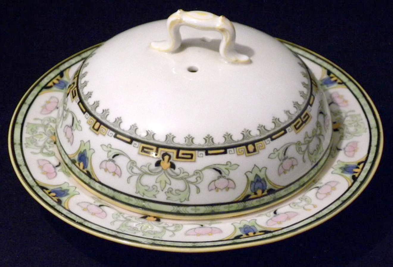 RD344 Round Covered Butter by Royal Doulton-1