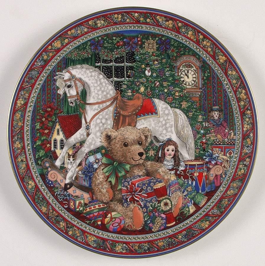 Christmas Tales Plate - Christmas Teddy - Boxed by Royal Worcester-1
