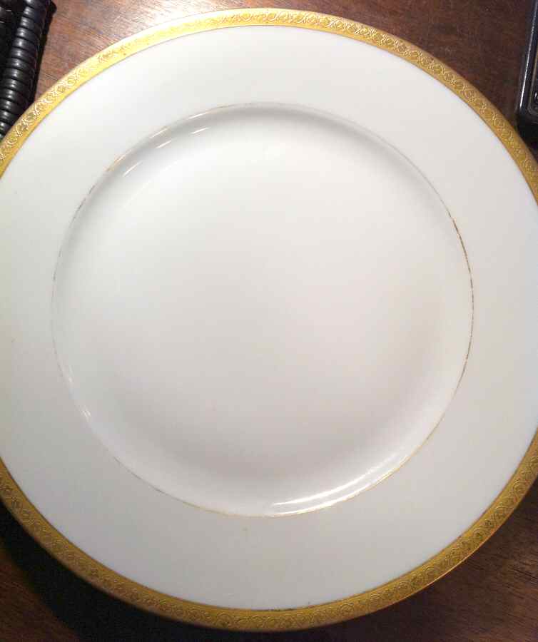 ROB458 Dinner Plate by Royal Bayreuth-1