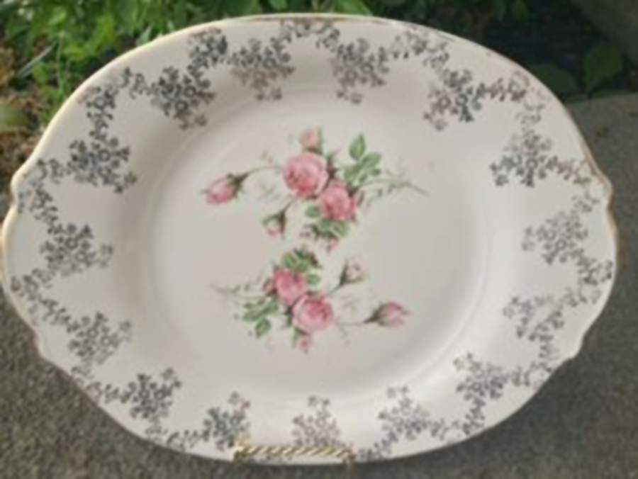 RYL359 Handled Cake Plate by Royal (USA)-1