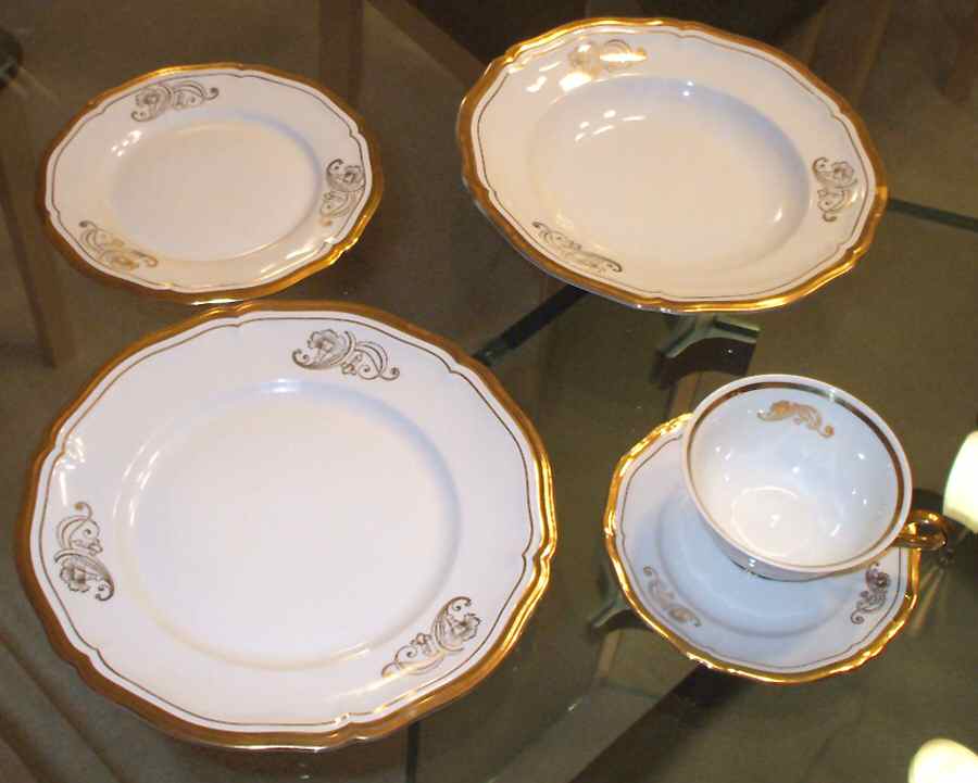 R1960 Dinner Plate by Rosenthal - Continental-1