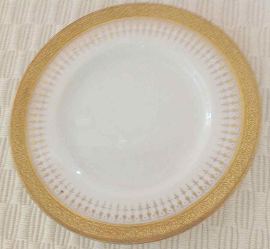 V2852 Bread & Butter Plate by Royal Cauldon-1