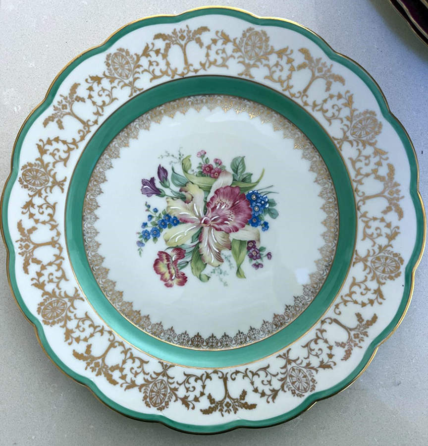 ROB460 Dinner Plate by Royal Bayreuth-1
