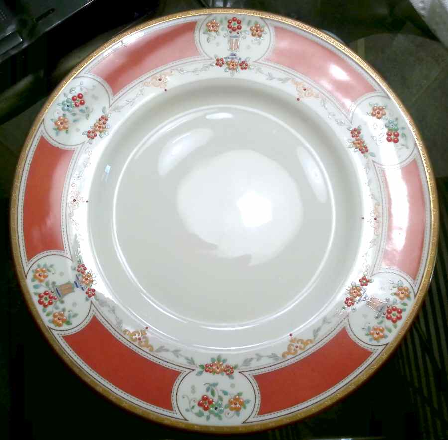 RD349 Dinner Plate by Royal Doulton-1