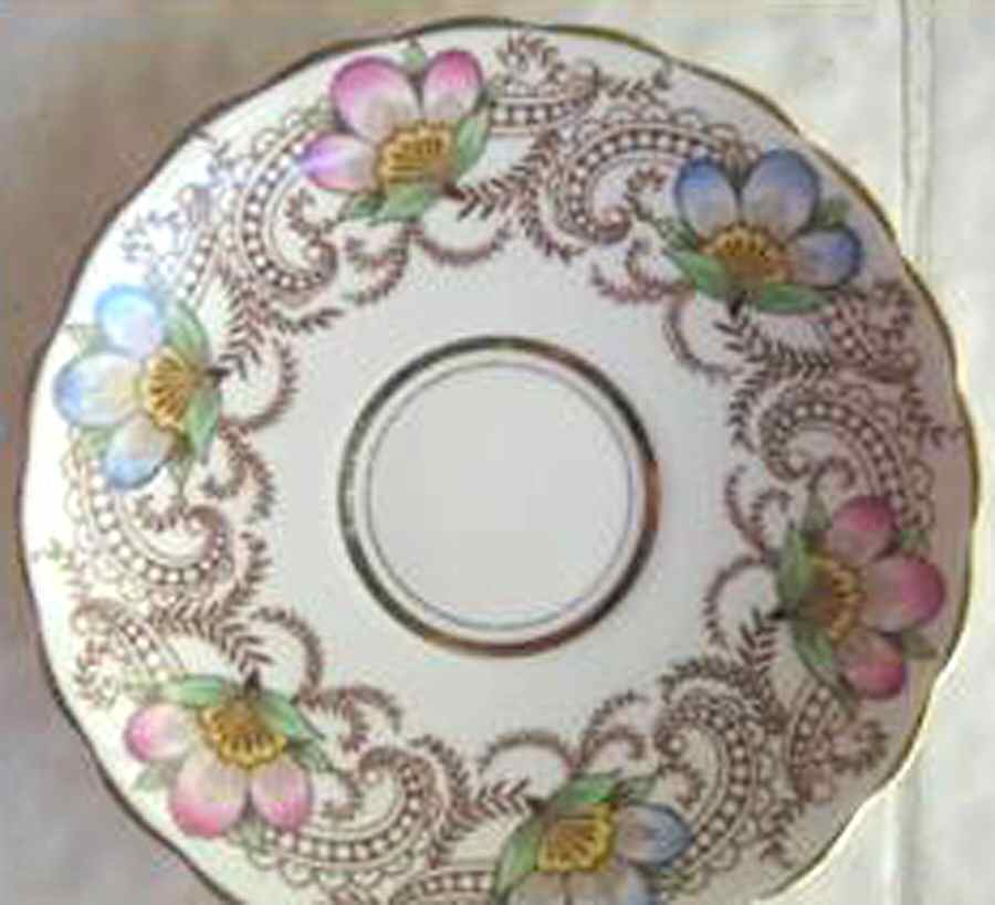 5433-R Saucer by Rosina-Queens-1