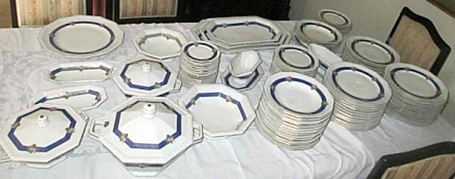R2752 Tureen &  Lid by Rosenthal - Continental-1