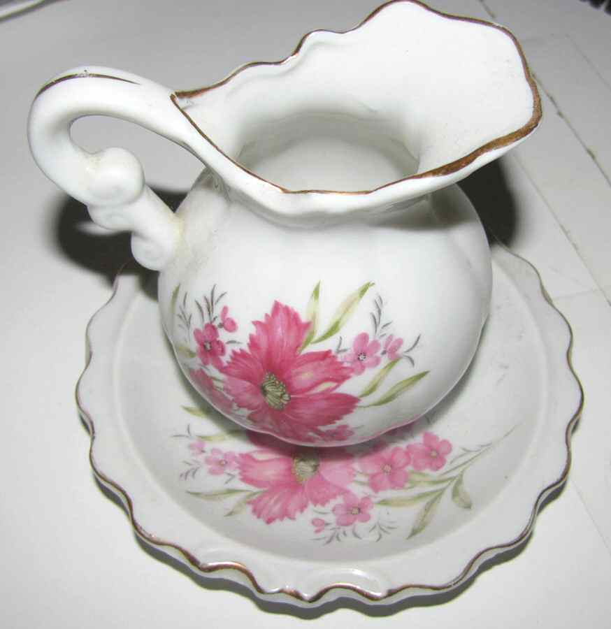 44-318 Small Pitcher & Bowl Set by Royal Crown (Japan)-1