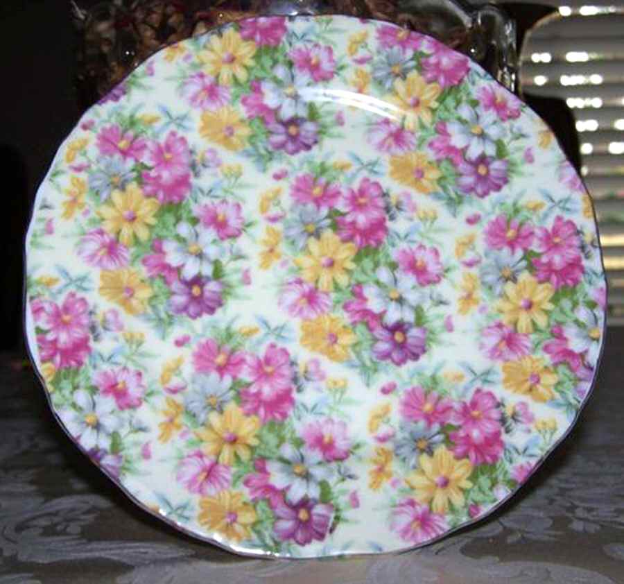 Barrington Bouquet Salad Plate by Royal Crown (Japan)-1