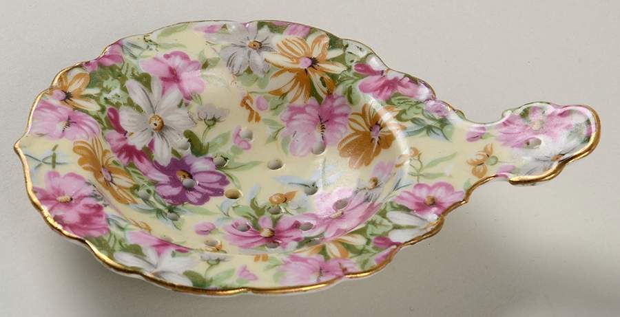 Barrington Bouquet Tea Strainer No Bowl by Royal Crown (Japan)-1
