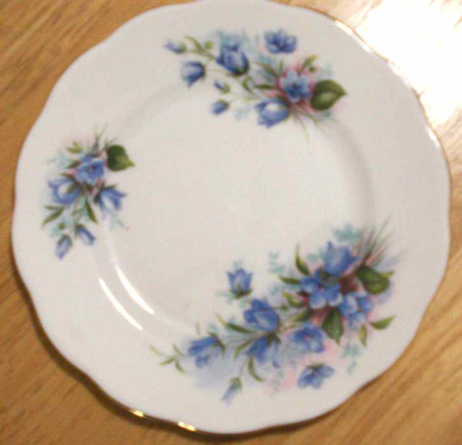 ROA265 Dessert/Pie Plate by Royal Albert-1