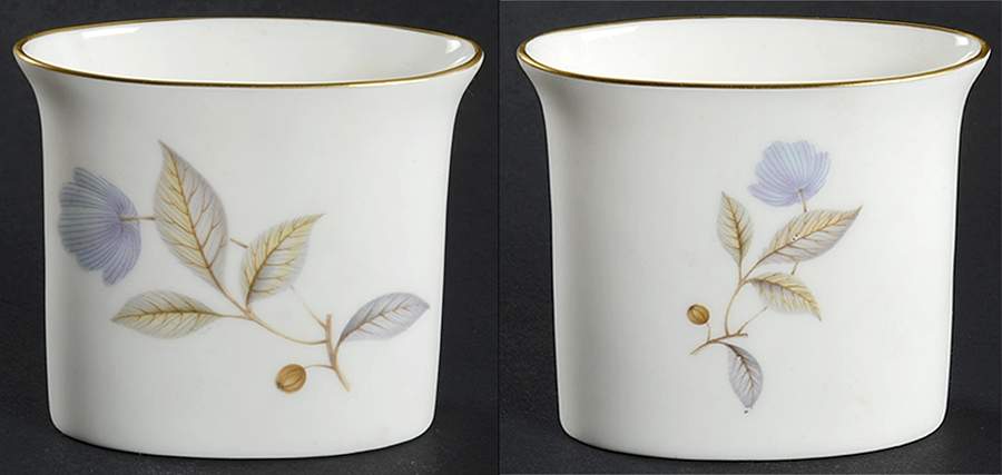 RW289 Cigarette Holder by Royal Worcester-1
