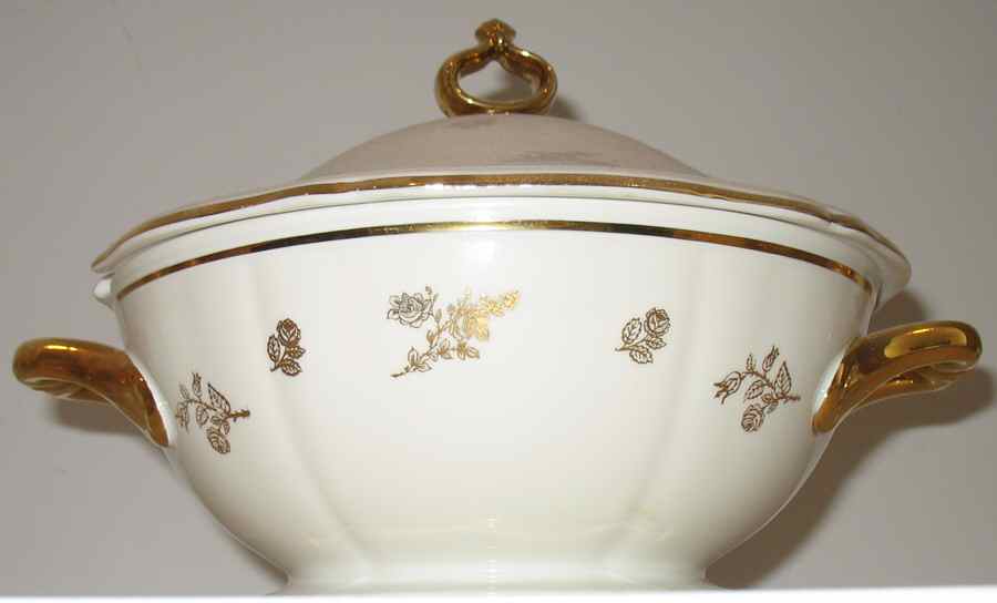 R2755 Round Covered Vegetable by Rosenthal - Continental-1