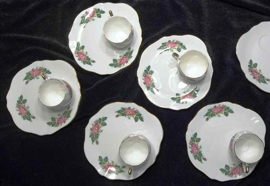 RVA87 Snack Plate & Cup Set by Royal Vale-1