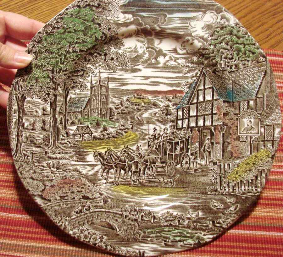 Edinburgh Dinner Plate by Royal Victoria-1