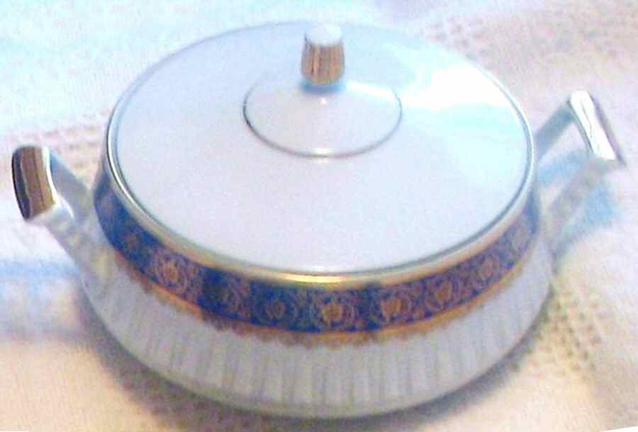 RIB22 Round Covered Vegetable by Rieber-1