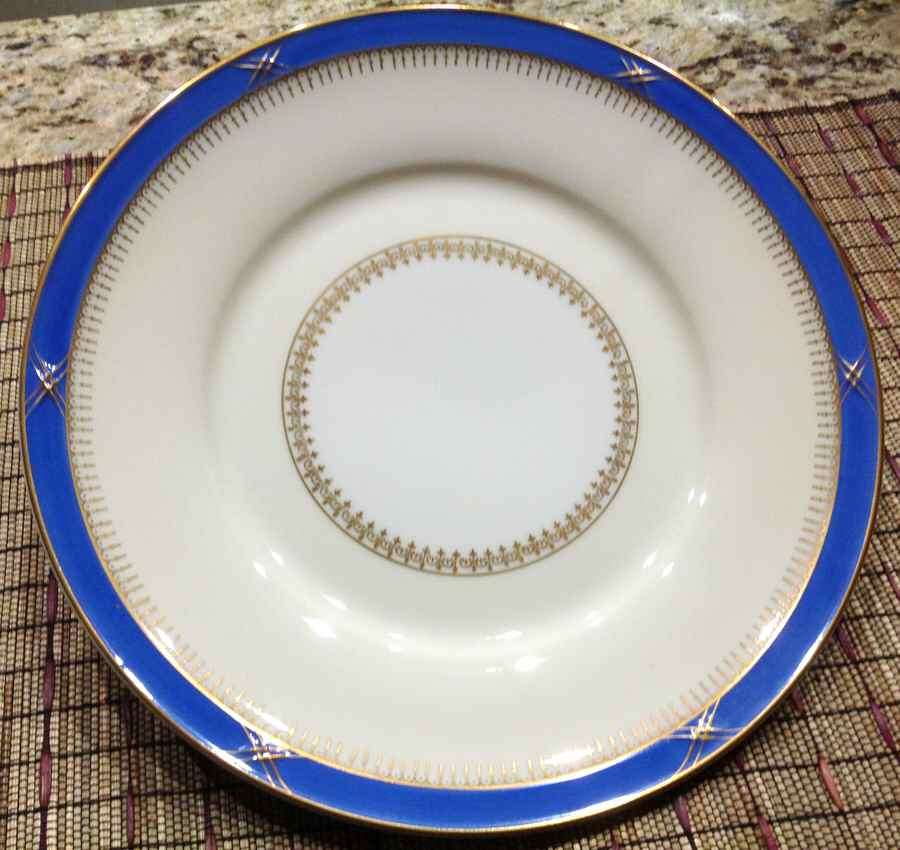 ROI79 Dinner Plate by Royal Ivory (Czech, Germany)-1