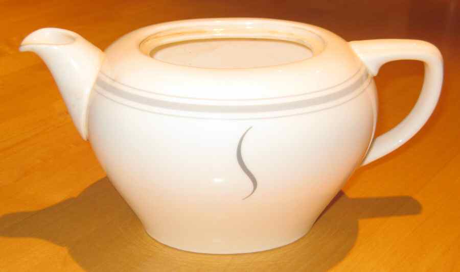 Savoy, The Teapot No Lid by Royal Doulton-1