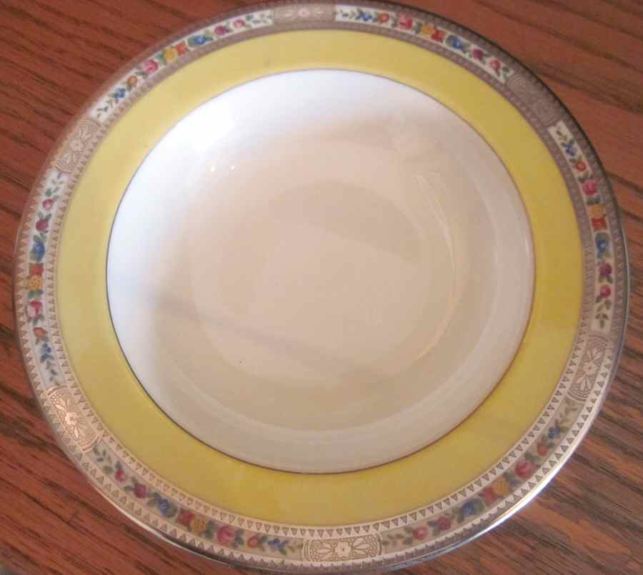 3435 Dinner Plate by Royal Cauldon-1