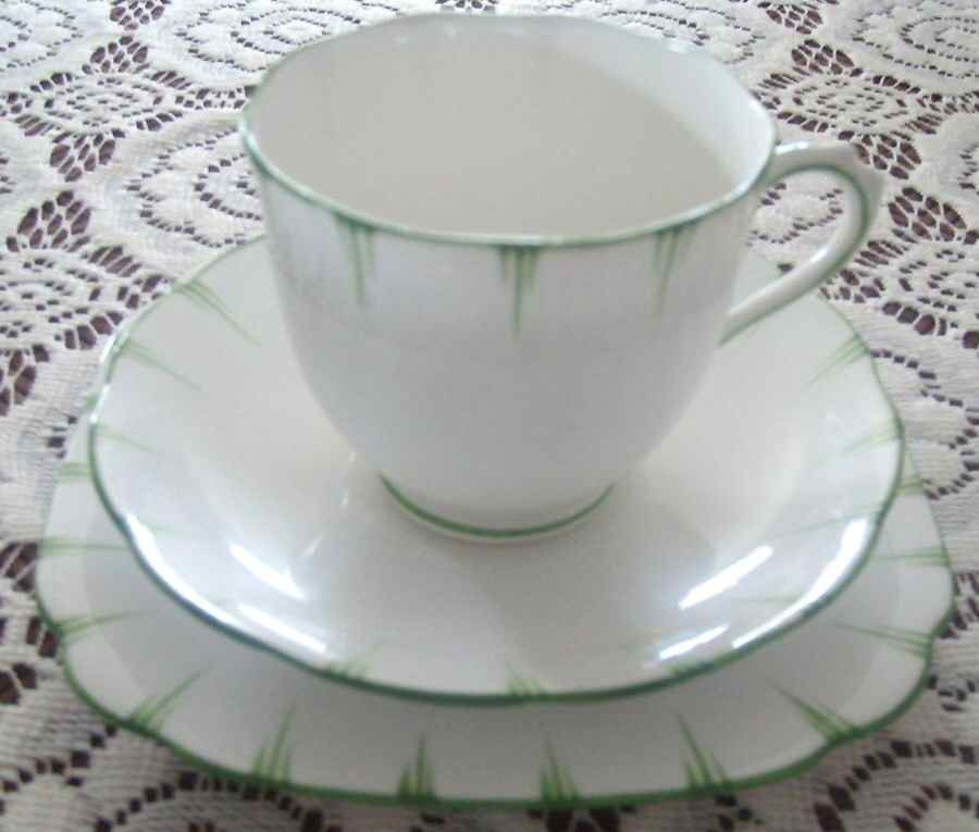 8430 Green Footed Cup & Saucer Set by Royal Albert-1