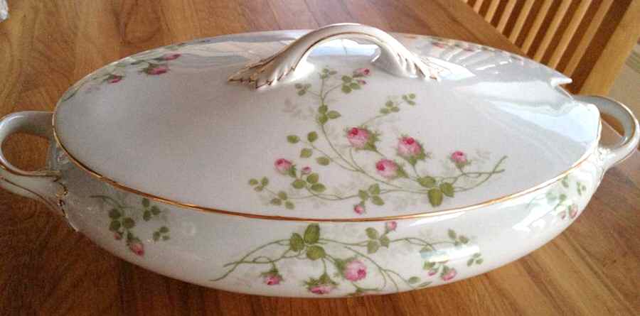 R1967 Oval Covered Vegetable by Rosenthal - Continental-1