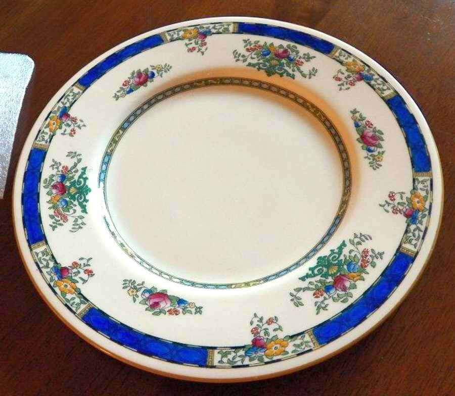 H2875 Dinner Plate by Royal Doulton-1