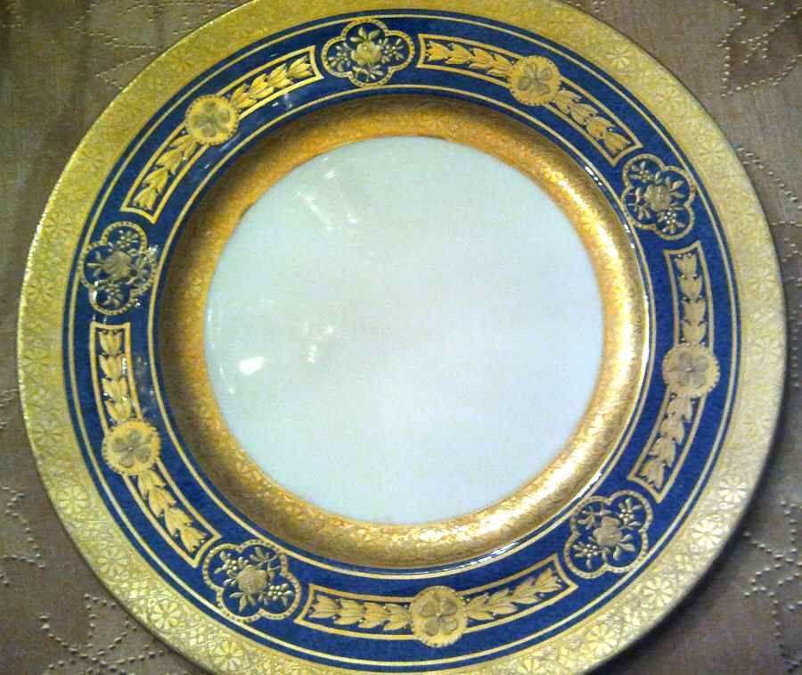 ROC231 Dinner Plate by Royal Cauldon-1