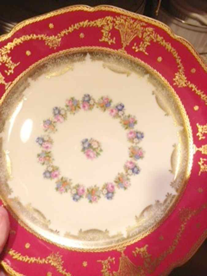 ROI149 Dinner Plate by Royal Ivory (Czech, Germany)-1