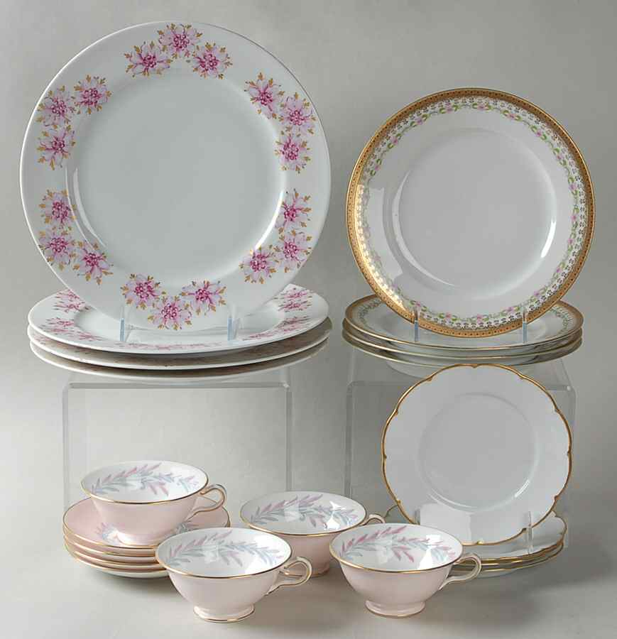 Estate Sets-China 20 Pc Set (4 5 Pc Place Settings) by Replacements-1