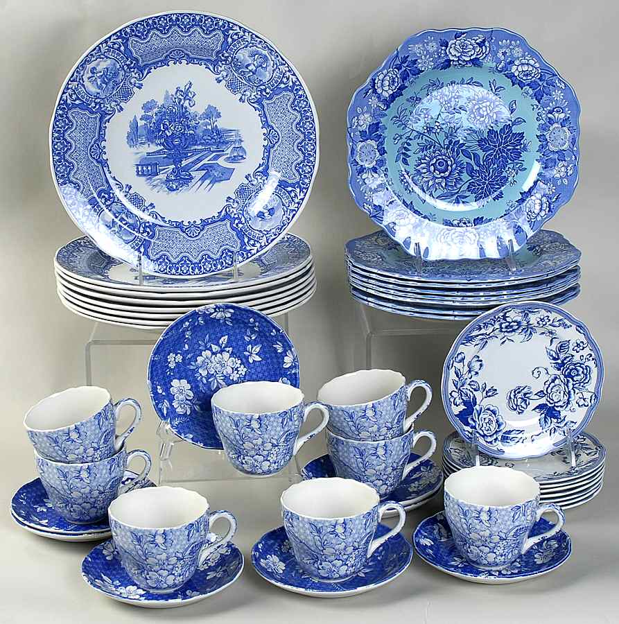 Estate Sets-China 40 Pc Set (8 5 Pc Place Settings) by Replacements-1