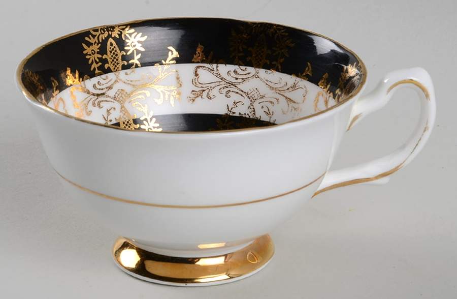 9206 Footed Cup & Saucer Set by Royal Grafton-1