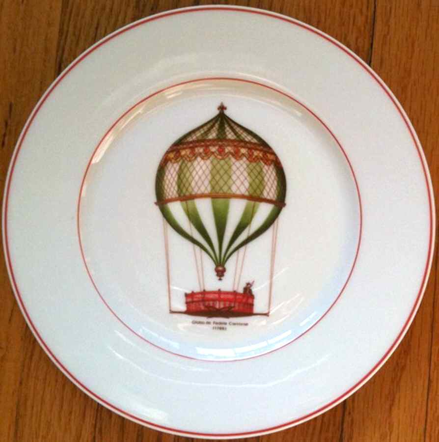 Balloons (Red Trim) Dessert/Pie Plate by Rochard-1
