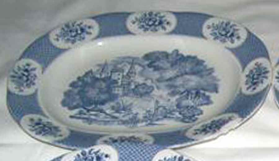 Rosenborg 13" Oval Serving Platter by Rorstrand-1