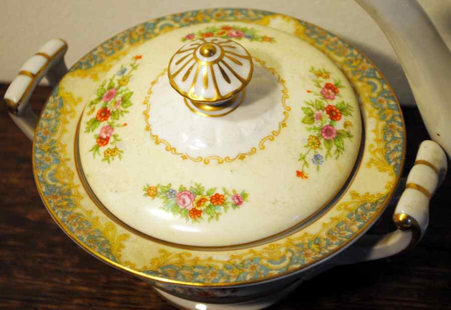 RO97 Sugar Bowl & Lid by Rose (Japan)-1