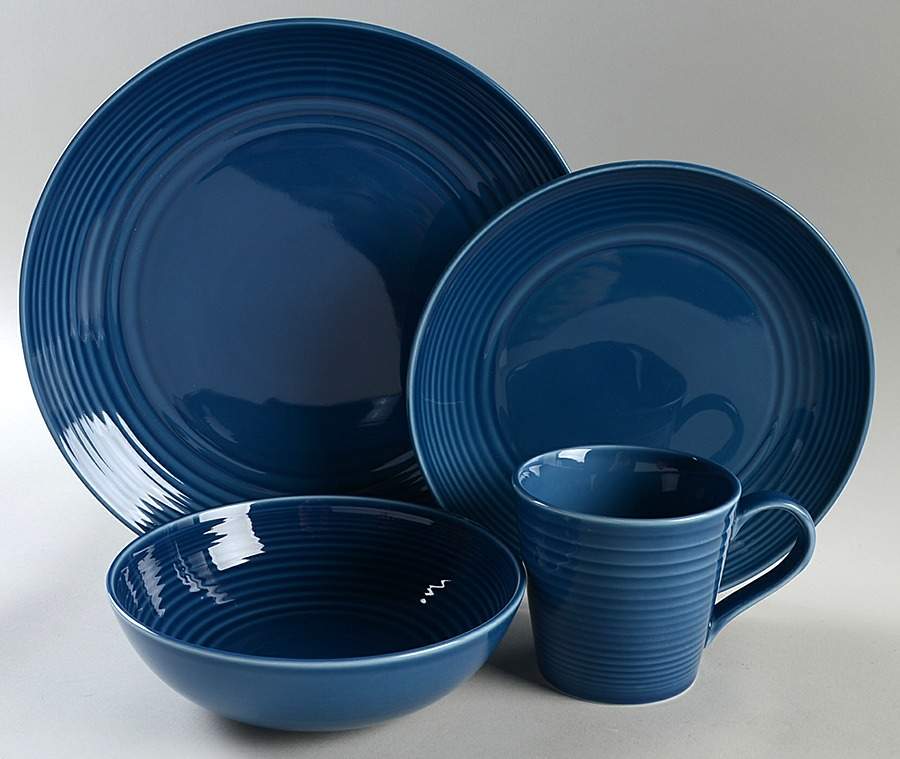 Maze Denim Blue 32 Piece Estate Set by Royal Doulton-1