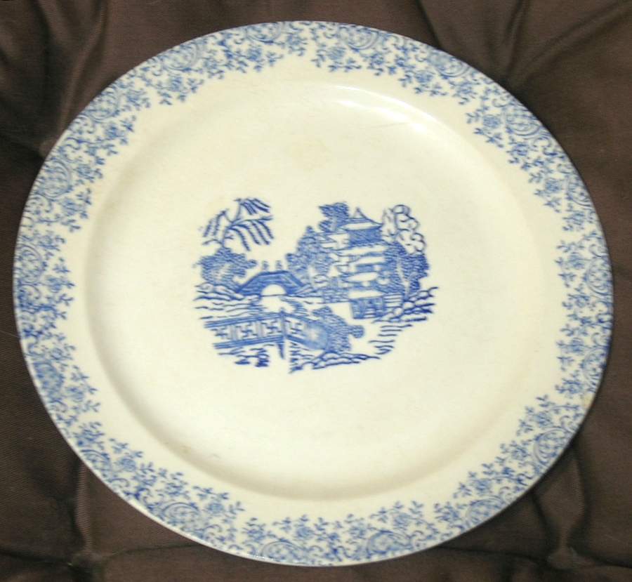 RYL363 Dinner Plate by Royal (USA)-1